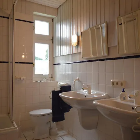 Neuendorf Elegant Nature Stay, Cleaning Included Tatil Evi *